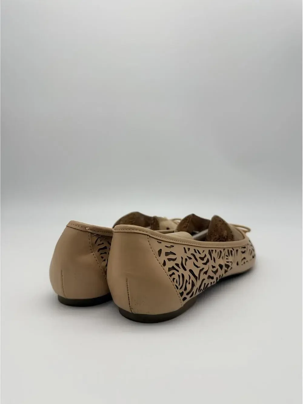 Circus by Sam Edelman Archer‎ Women's Ballet Flat Beige Laser Cut Size 8